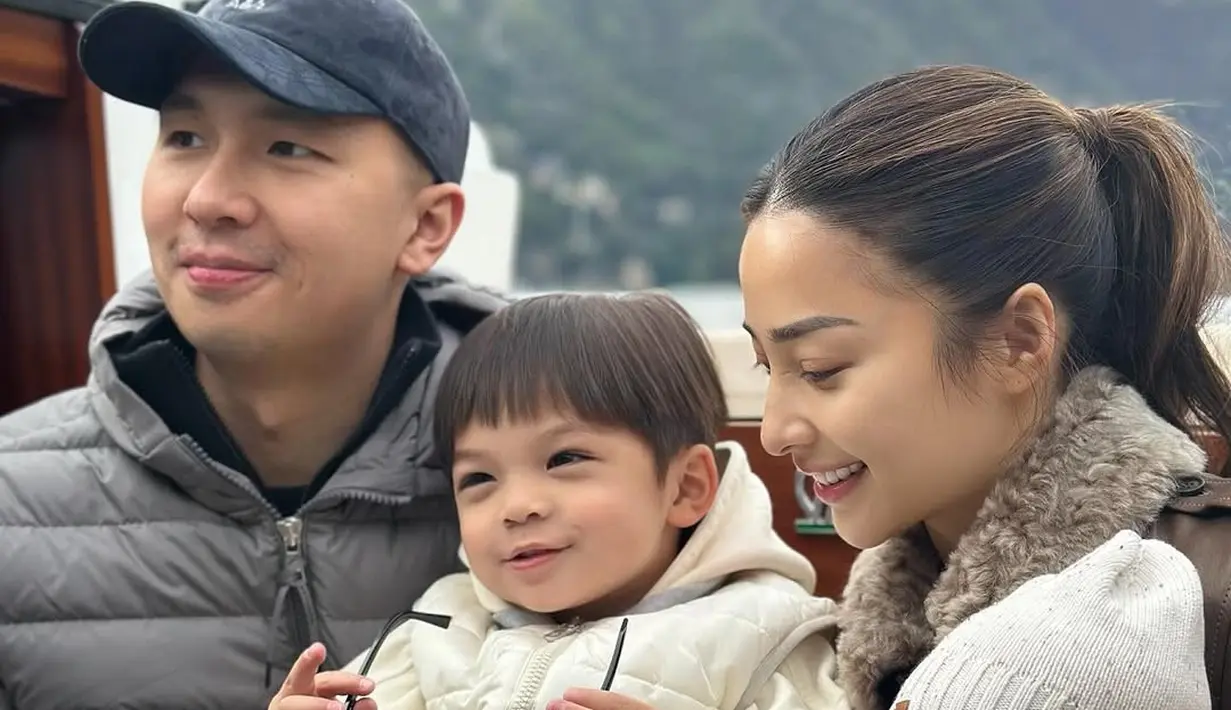 <p>Momen ultah ke-3 Issa Xander anak Nikita Willy di Italia, mewah di Danau Como bersama keluarga. (sumber: Instagram/yorafebrina)</p>