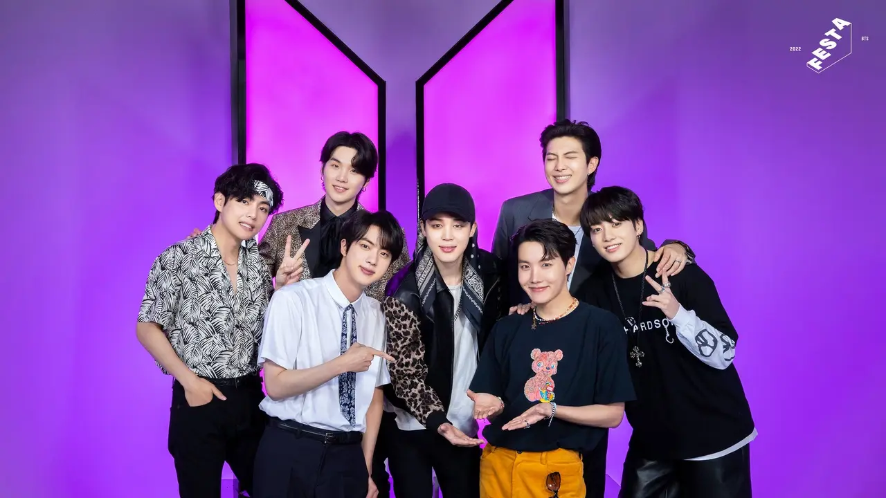 Rayakan BTS Anniversary, 7 Member Nostalgia Pencapaian dari Debut Hingga Kini Lewat Busana yang Dikenakan