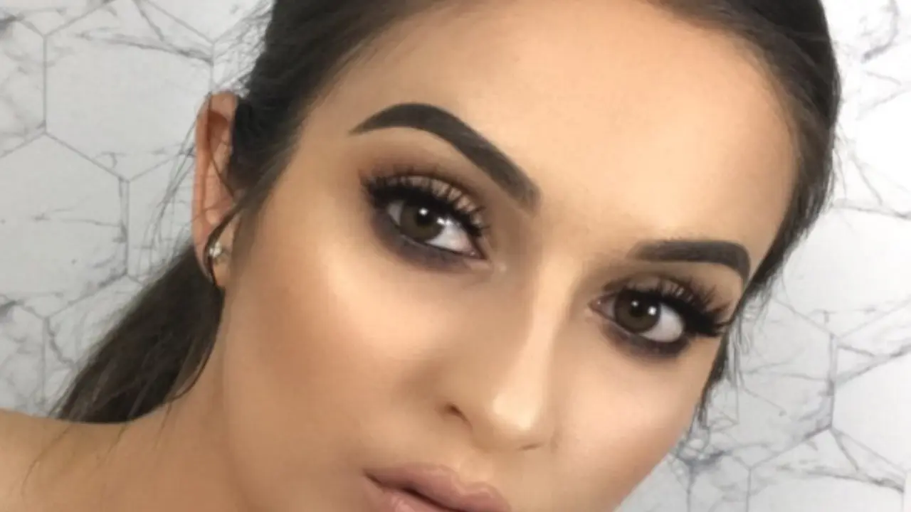 5 Gaya Riasan Smokey Eye, Mana yang Anda Suka?