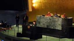 Wapres Jusuf Kalla mewakili Indonesia menyampaikan pidato pada sesi Debat Umum Sidang Majelis Umum PBB ke-72 di New York, Kamis (21/9). Perdamaian dan keamanan internasional menjadi salah satu isu perhatian Indonesia pada Sidang PBB. (TIM MEDIA WAPRES)