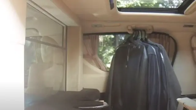 5 Potret Mobil Alphard Raffi Ahmad, Bisa Buat Main Game dan Ruang Ganti
