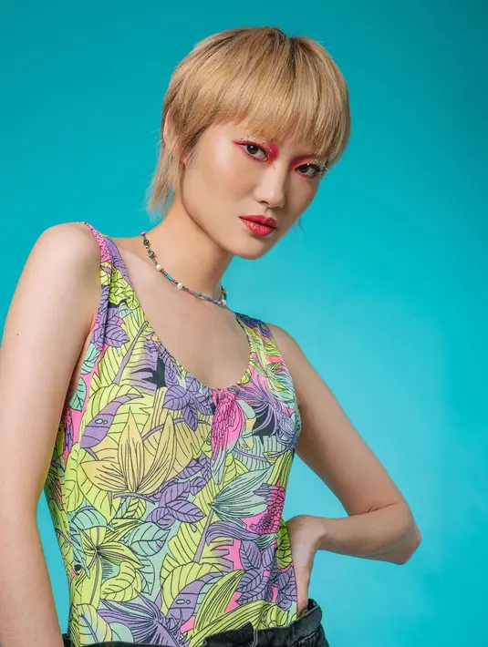 Lebih lanjut Ayu Gani menceritakan susahnya menjadi model. Bukan hanya harus bertubuh tinggi dan cantik. Namun harus lebih dari itu. Ia membandingkan dengan model di London yang lebih mengutamakan personality dan skill. (Instagram/ganegani)