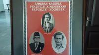 Ketiga orang dekat pendukung Sukarno itu adalah Inggit Garnasih, Rasiban Wirasoemantri, dan Asmara Hadi. (Liputan6.com/Aditya Prakasa)