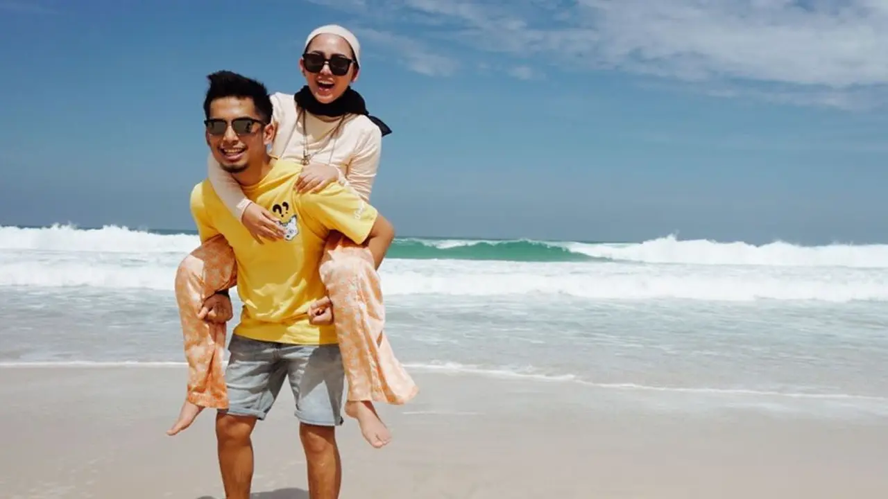 [Fimela] Potret liburan Rachel Vennya