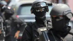 Kapolda Kepulauan Riau Irjen Pol Sam Budigusdian mengatakan Densus 88 Antiteror Mabes Polri masih mendalami delapan santri yang dideportasi dari Malaysia ke Batam kemarin.