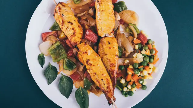 Contoh ilustrasi makanan diet tinggi protein