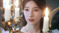 Suzy hadirkan keajaiban dalam MV 'Waiting On A Wish'. (credit:youtube.com/@DisneyMusicKoreaVEVO)