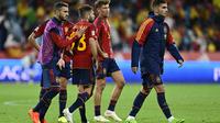 Para pemain Spanyol lunglai usai kalah 1-2 dari Swiss (AFP)