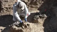 Irak Gali Kuburan Massal Korban Kekejaman ISIS, Diduga Berisi 4 Ribu Jenazah