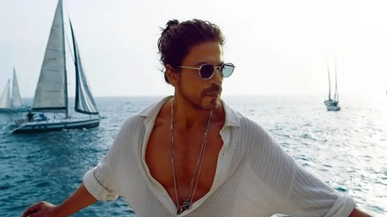 6 Potret Terkini Kajol dan Shah Rukh Khan, Sama-Sama Tampak Awet Muda