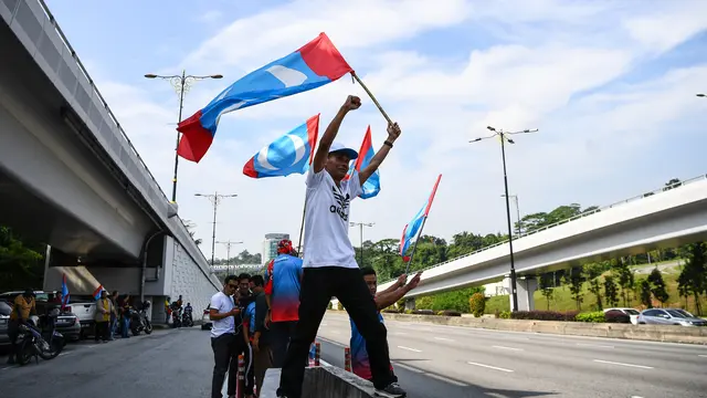 Antusiasme Warga Malaysia Jelang Pelantikan Mahathir