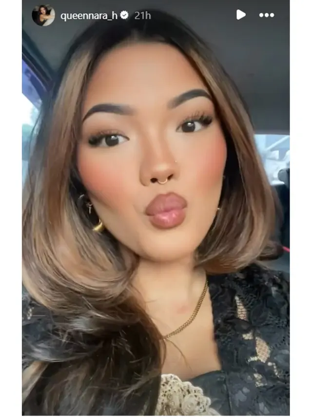 6 Potret Queennara Anak Liza Natalia Wisuda D3, Anggun Pakai Kebaya Brokat Hitam