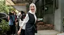 Sebelum prosesnya berlanjut ke jalur hukum, mantan vokalis band Ecoutez itu mengaku pernah bertemu dengan Amalia. Bahkan berusaha mencoba menengahinya, karena ini berkaitan dengan bisnis suaminya. (Adrian Putra/Bintang.com)