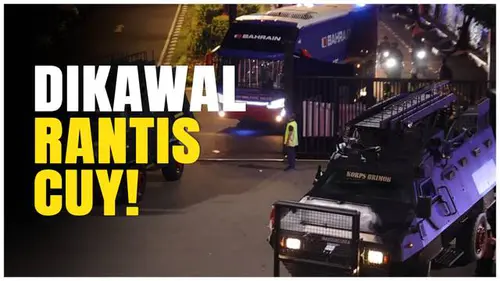 VIDEO: Momen Kedatangan Bus Timnas Bahrain yang Dijaga Ketat Oleh Kendaraan Rantis Polisi