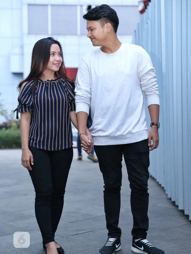 [Bintang] Ilham Smash dan Istri