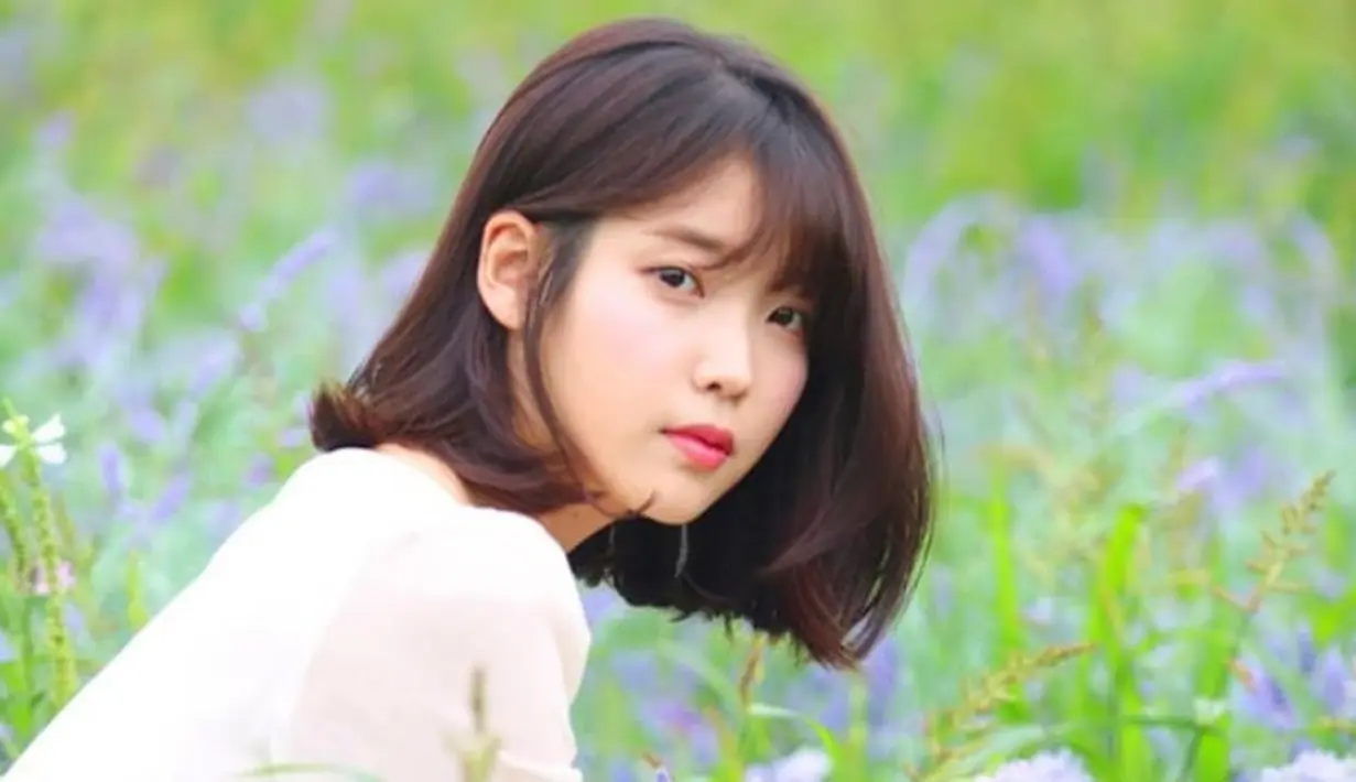 "Mengapa ia begitu banyak penderitaan dan rasa sakit, kurasa aku mengetahui beberapa alasan, tapi aku masih sedih dan menyesal," lanjutnya. (Foto: Soompi.com)