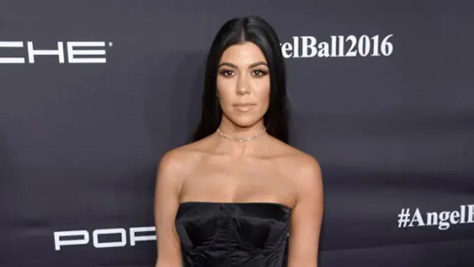 [Bintang] Kourtney Kardashian