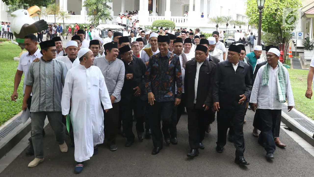 Presiden Jokowi Silaturahmi Bersama Ratusan Kiai dan Habib