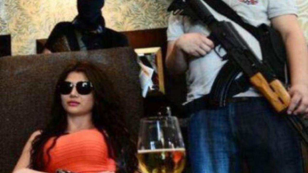 Si Cantik Claudia, Pemimpin Kartel Narkoba