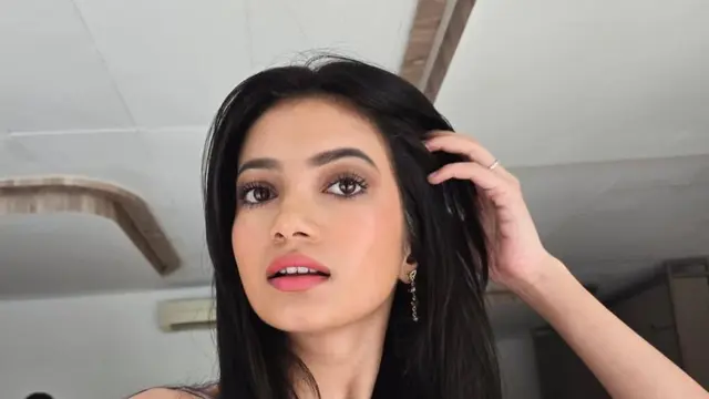 Pesona Ratu Sofya bikin netizen terpana. (credit:instagram.com/ratusfy_)