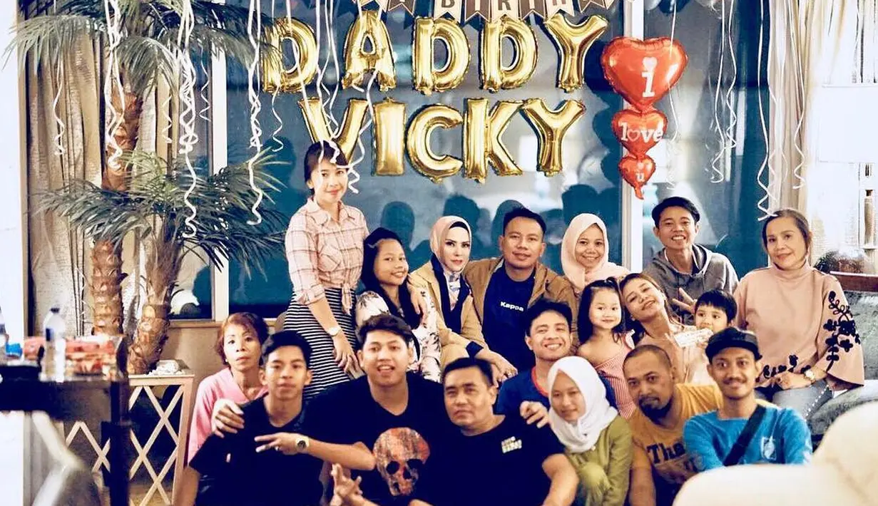 (Instagram/angelelga)