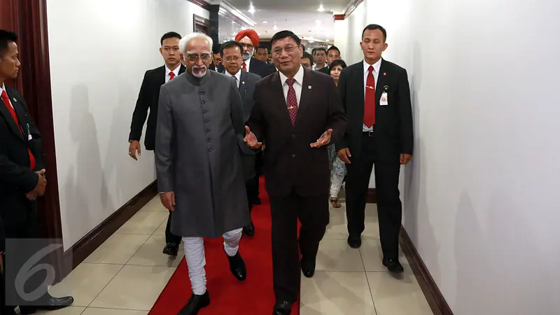 20151103-Kunjungan Wapres India ke DPD-Jakarta- Hamid Ansari-Johan Tallo