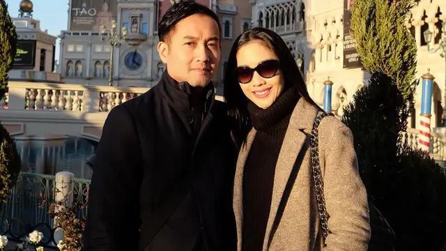 [Bintang] Keluarga Aldi Bragi dan Ririn Dwi Ariyanti