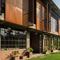 Model Rumah Semi Industrial yang Cocok di Lingkungan Pedesaan. Foto: Gemini
