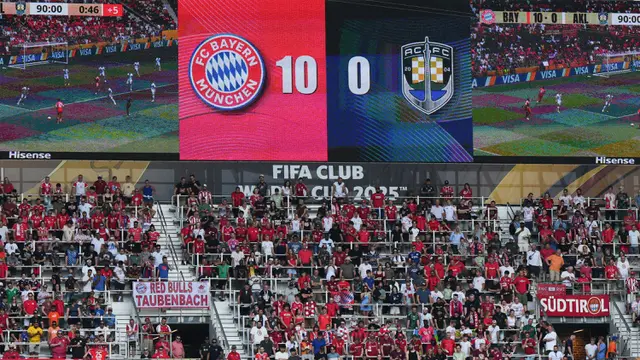 Foto: Mengenal Conor Tracey, Pegawai Gudang Obat Hewan yang Dibobol 10 Gol Oleh Bayern Munchen