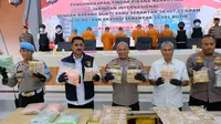 Konferensi pers pengungkapan 35 kilogram sabu jaringan internasional oleh Polda Riau. (Liputan6.com/M Syukur)