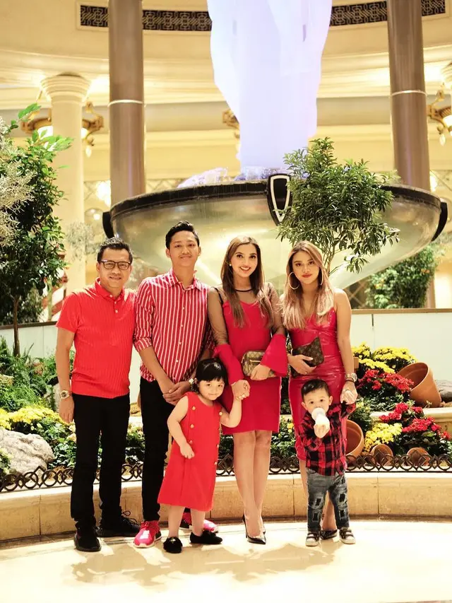 [Bintang] Keluarga Anang Hermansyah