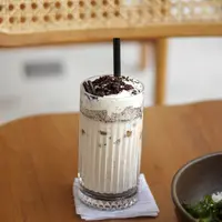 Ilustrasi Oreo Frappucino/copyrightshutterstock/Yoonoia Creative Lab