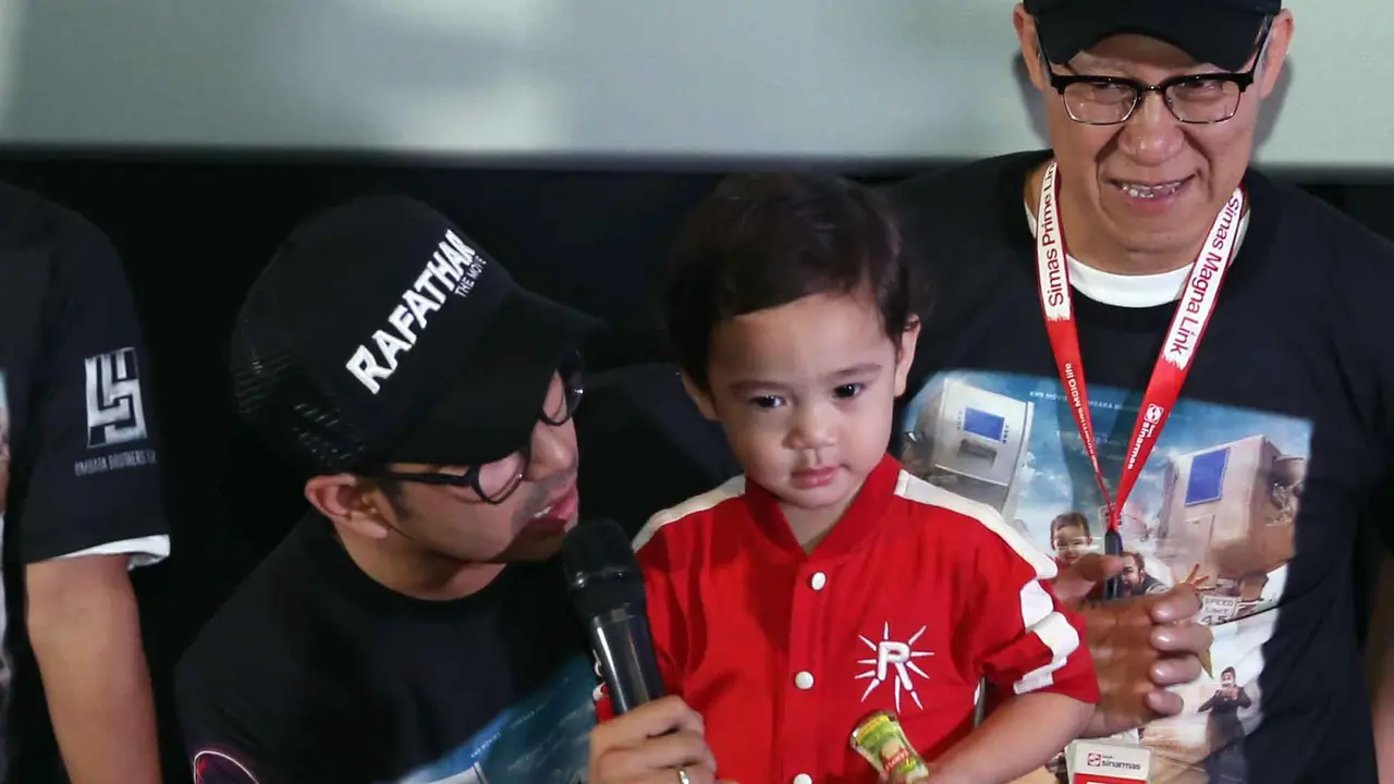 [Bintang] Film Rafathar - Raffi Ahmad dan Nagita Slavina