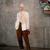 Indah Nada Puspita mengunggah tampilan glamornya pada Jumat, 1 Maret 2024 di laman Instagram pribadi miliknya @indahnadapuspita. (dok. Instagram @indahnadapuspita/https://www.instagram.com/p/C3875hdSbZT/?igsh=MWM5NnB4ZjFrc3h4cw==/Rusmia Nely)