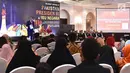 Presiden Joko Widodo memberi sambutan saat mengunjungi masyarakat Indonesia di Pakistan (26/1). Jokowi menjelaskan pemerintah sedang fokus melakukan pembangunan infrastruktur yang merata di seluruh pelosok Tanah Air. (Liputan6.com/Pool/Biro Pers Setpres)