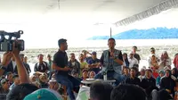 Calon presiden nomor urut satu Anies Baswedan di acara 'Desak Anies' Ambon, Maluku, Senin (15/1/2024). (Liputan6.com/Winda Nelfira)