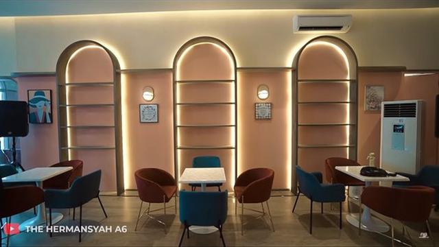 7 Potret Cafe Baru Keluarga Anang Hermansyah, Berkonsep Unik yang Instagramable