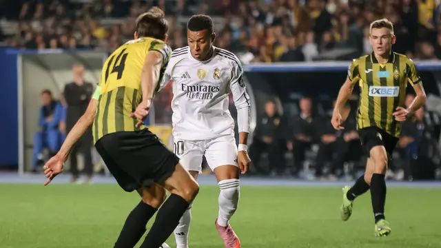 Aksi superstar Real Madrid Kylian Mbappe di laga kontra Kairat Almaty di matchday 2 league phase Liga Champions 2025/2026 di Ortalyq Stadion, Selasa (30/09/2025). (AP Photo/Alikhan Sariyev)