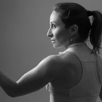 Ilustrasi berat badan ideal. (Photo by Limor Zellermayer on Unsplash)