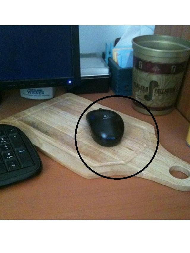 7 Kelakuan Kocak Emak Tak Paham Fungsi Benda Ini Bikin Geleng Kepala