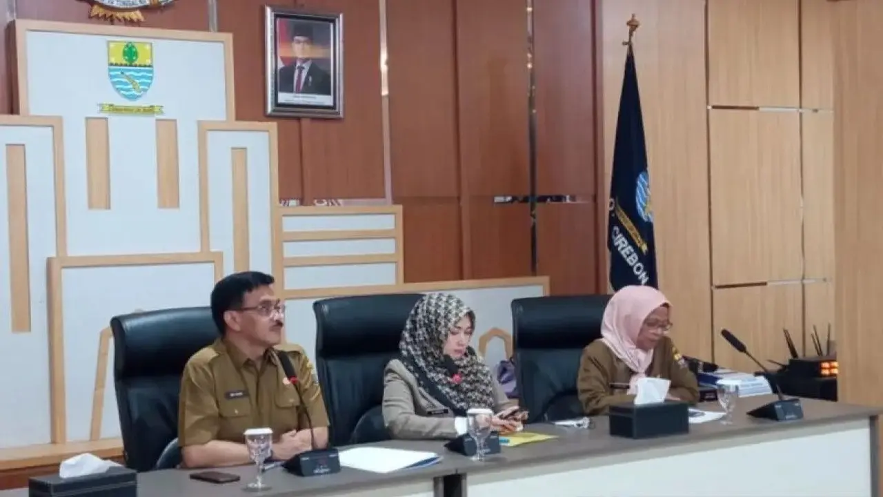 Dinkes Jabar menerima laporan dugaan keracunan Makan Bergizi Gratis di Kalijaga, Cirebon. (foto antara)