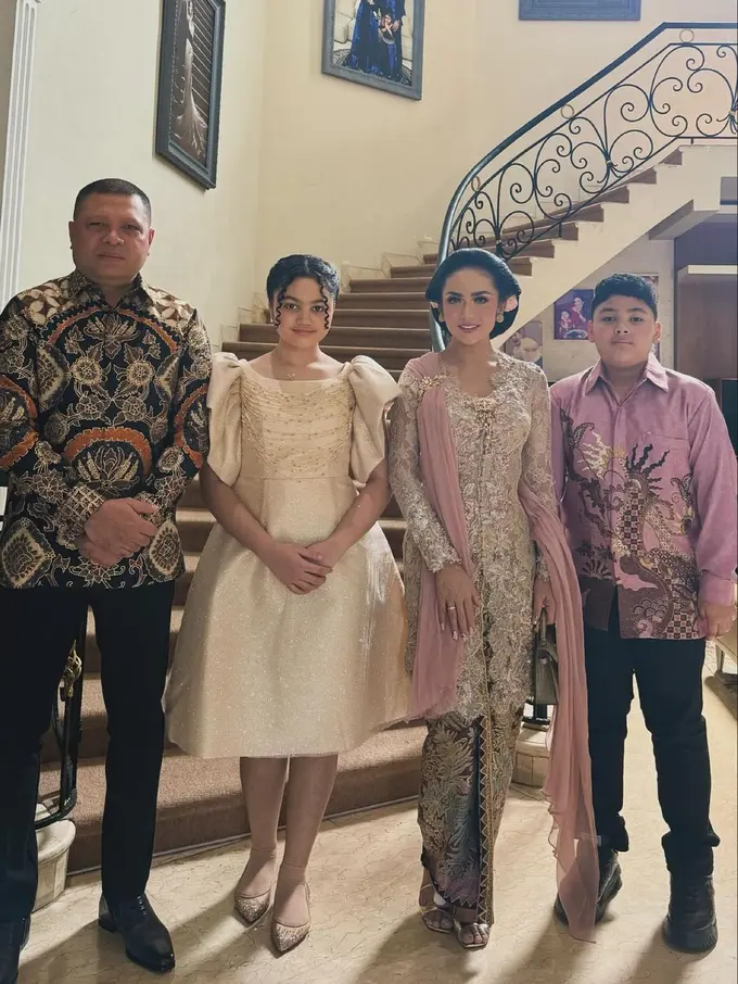 Amora Lemos turunkan berat badan (Instagram/krisdayantilemos)