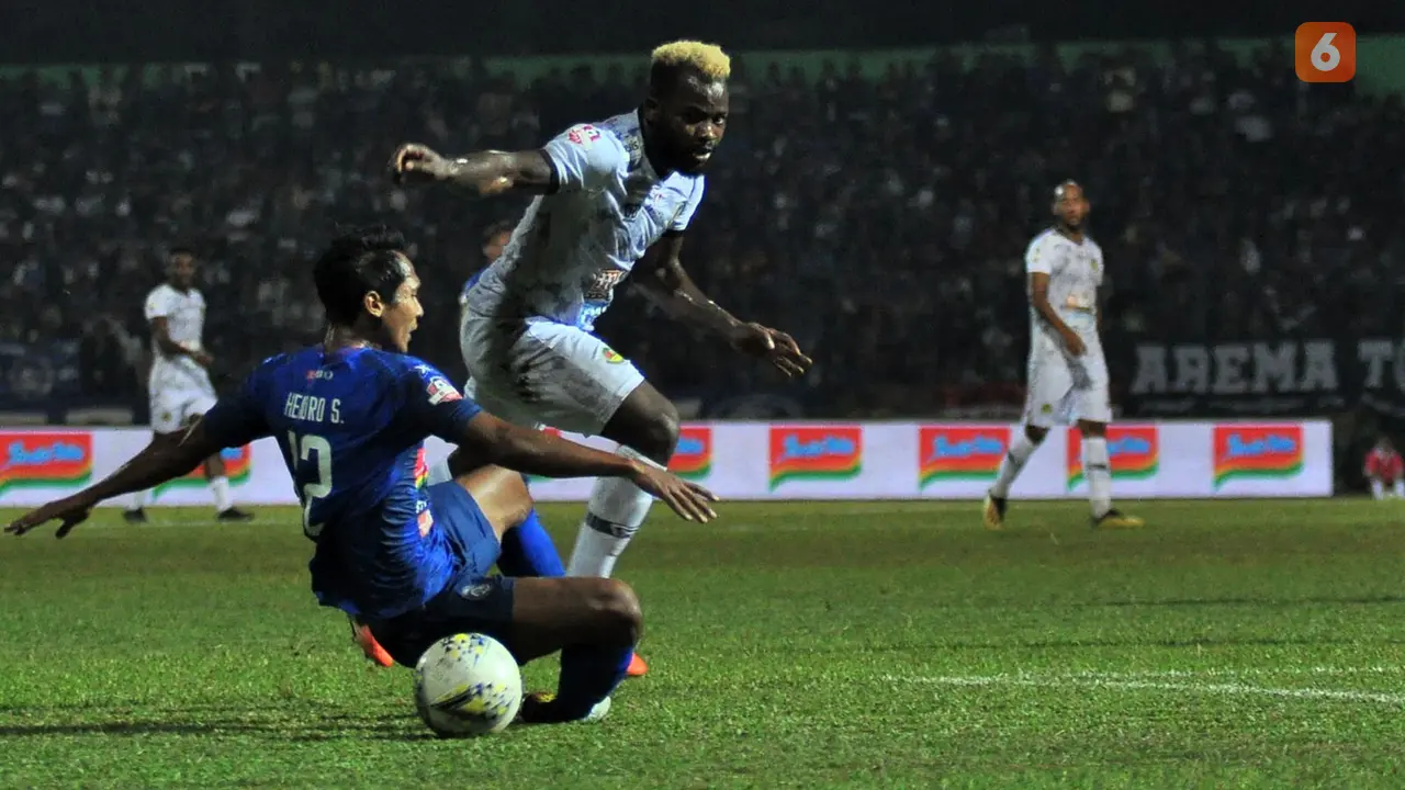 Arema vs Tira Persikabo