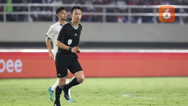 Foto: Mengenal Wasit Koji Takasaki, Usir Ferrari dan Beri Penalti untuk Filipina