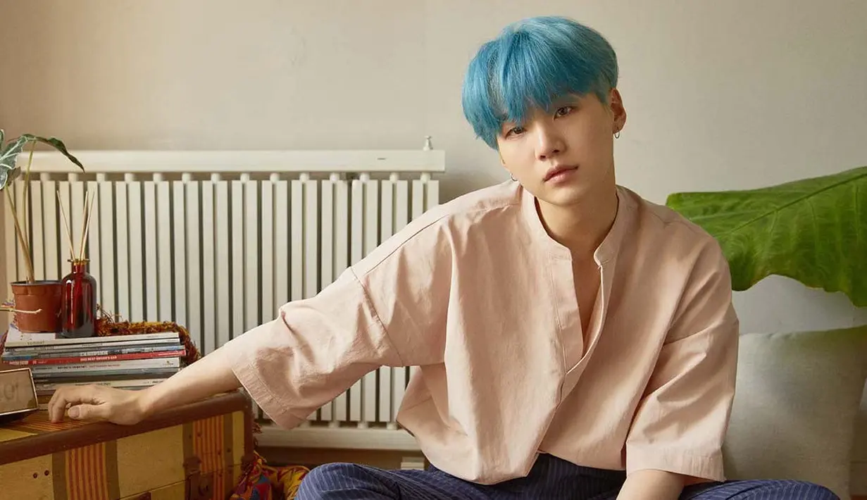 Meskipun senang dengan pencapaian BTS, akan tetapi Suga mengaku jika dirinya sempat merasa ketakutan. Bahkan ia mengaku jika dirinya menangis di kamar mandi. (Foto: Soompi.com)