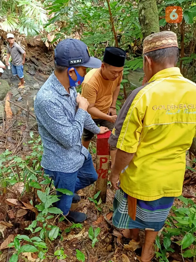 Patok merah batas rehabilitasi di hutan lindung Walanae (Liputan6.com/Fauzan)