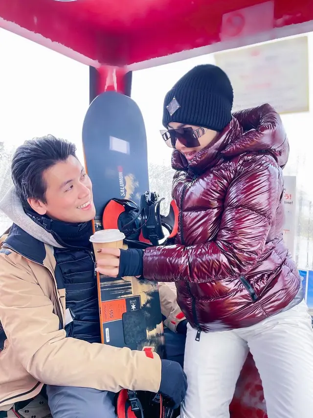 Syahrini selalu modis (Instagram/princessyahrini)