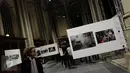 Sejumlah karya yang dipajang dalam pameran World Press Photo Festival 2017 di De Nieuwe Kerk, Amsterdam, Belanda, Jumat (21/4). (Liputan6.com/Immanuel Antonius)