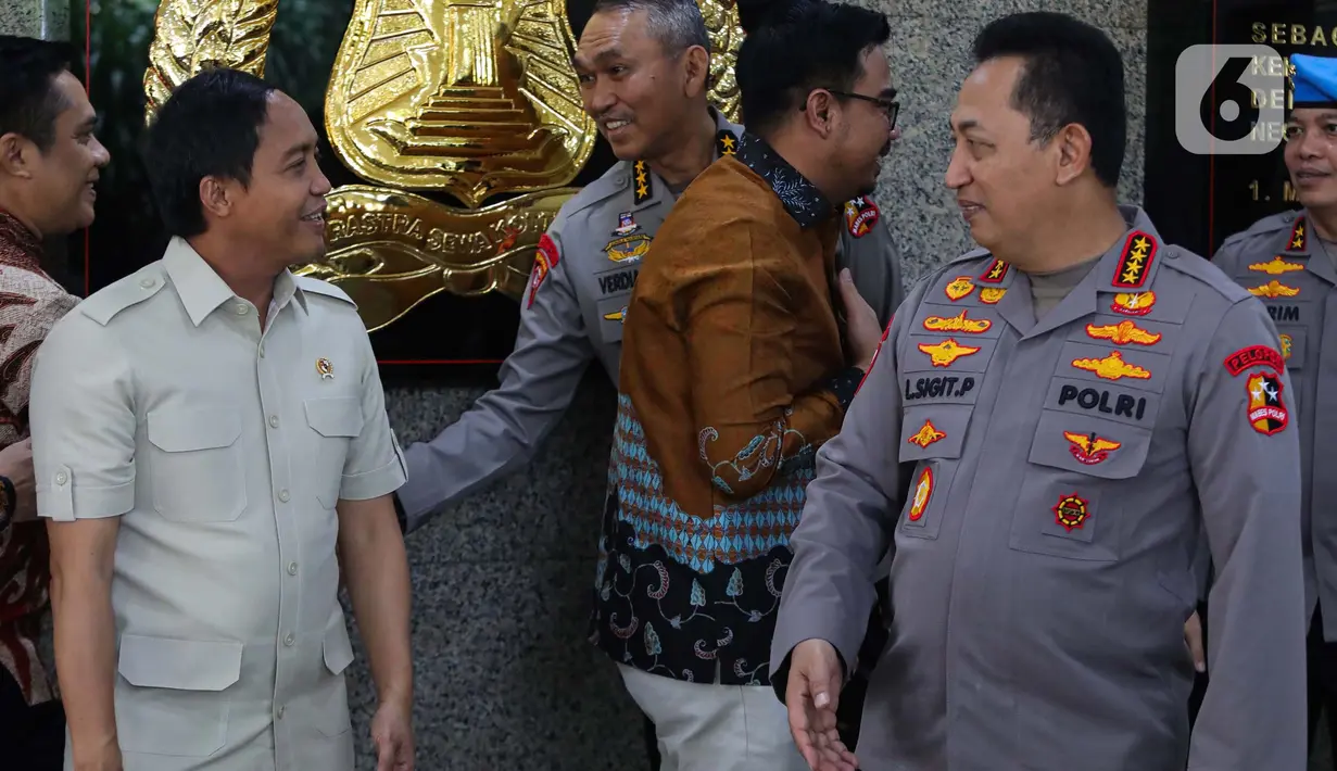Di sisi lain, Kapolri Jenderal Listyo Sigit Prabowo mengatakan pihaknya akan mendukung berbagai program yang dijalankan Kementerian Kehutanan. (Liputan6.com/Angga Yuniar)