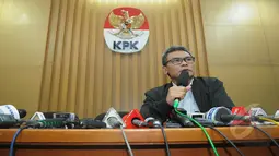 Johan Budi mengakui kinerja KPK tengah mengalami penurunan akibat kisruh KPK dengan Polri, Jakarta, Kamis (5/2/2015). (Liputan6.com/Herman Zakharia)